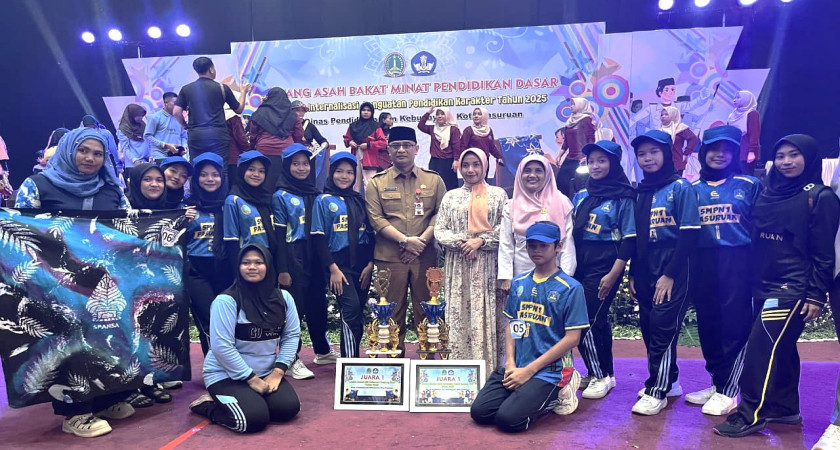 PERFORMANCE SANG JUARA 1  LOMBA HUT KEMERDEKAAN R1 KE-80