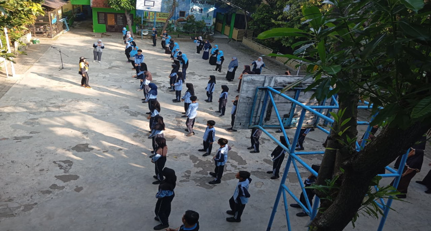 Semangat Sehat dan Kebersamaan, Senam Anugrah Meriahkan UPT SMP Negeri 1 Pasuruan