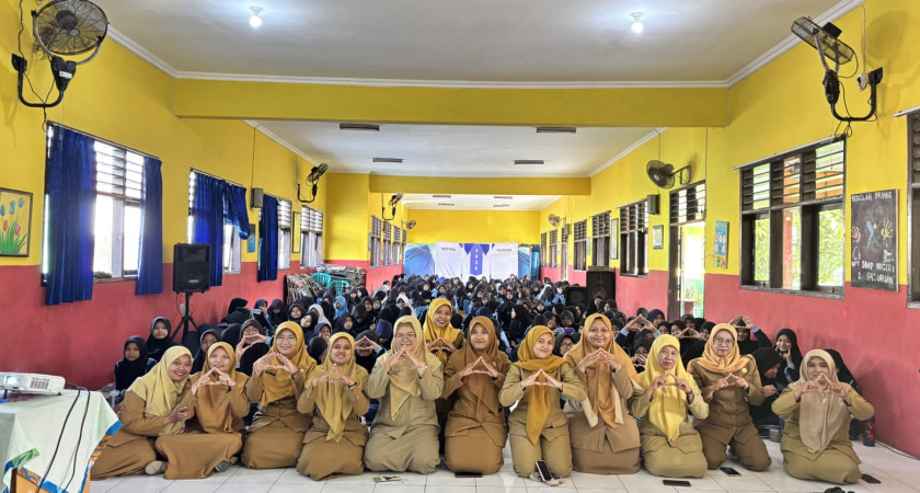Semangat Hardiknas 2026, UPT SMP Negeri 1 Pasuruan Ikuti Gerakan Serentak Minum Tablet Tambah Darah Se-Jawa Timur