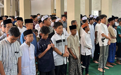 UPT SMP Negeri 1 Pasuruan Hidupkan Semangat Keteladanan Nabi Lewat Peringatan Maulid